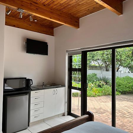 Hotel Gigi At The Palm Tree à Plettenberg Bay Extérieur photo